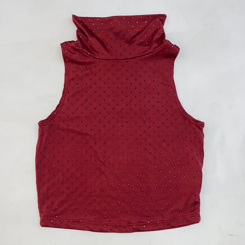 High neck sleeveless red crop top